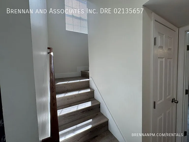 1130 Sumner Ave #J — Photo 12