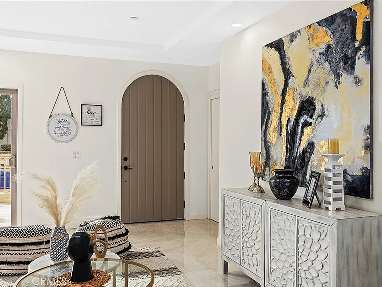 1222 Temple City Blvd — Photo 3