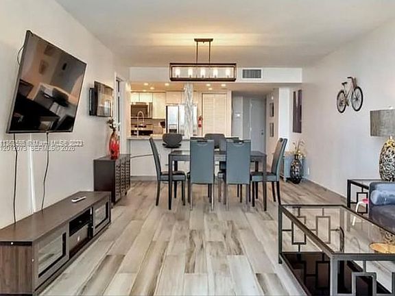 4th image of 1717 Bayshore A1448 Dr