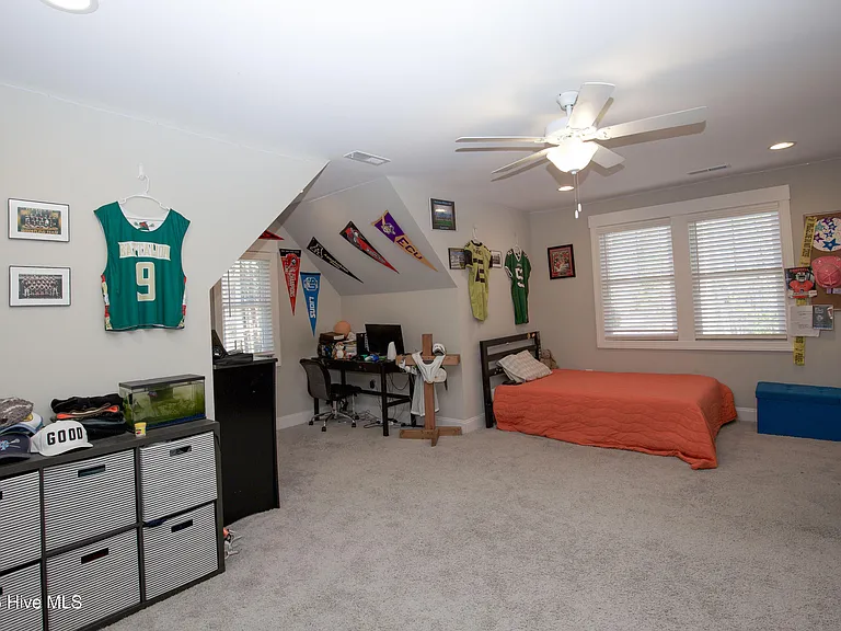 643 Lilac Ln — Photo 31