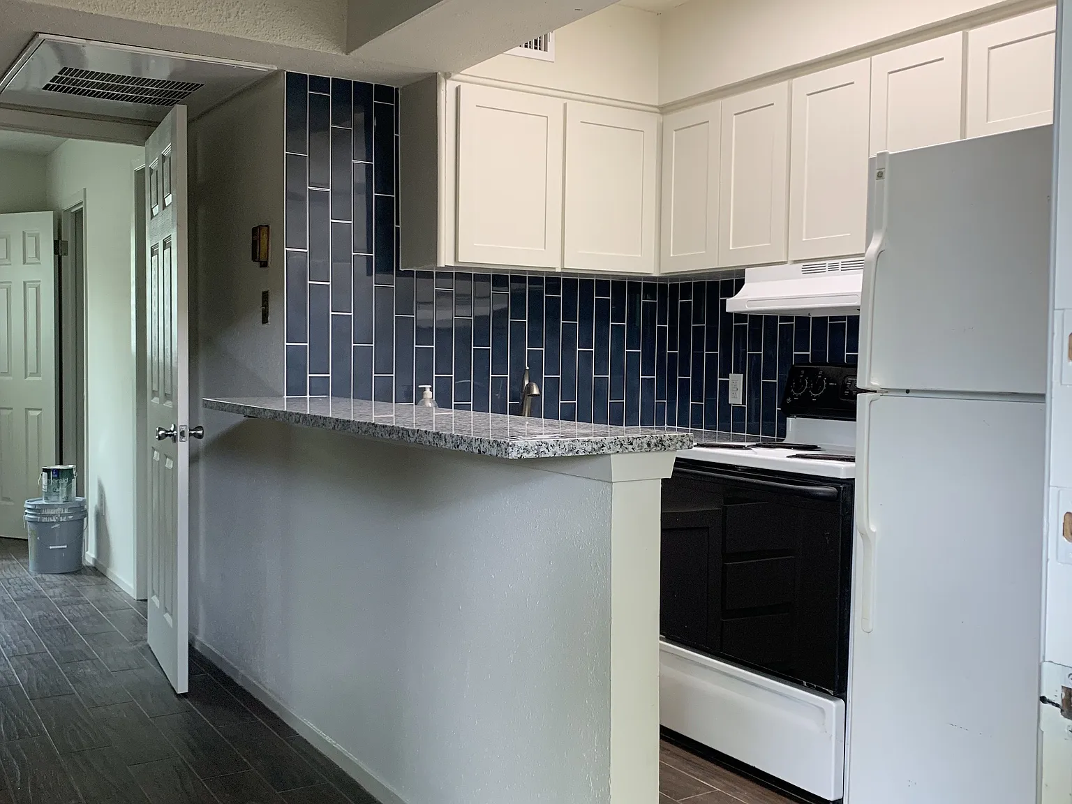 1 bed, 600 sqft, $1,150 — Photo 2
