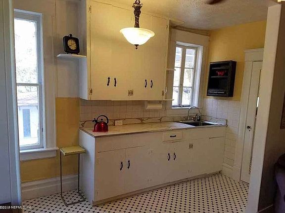 5th image of 1616 Willow Branch Ave APT 1