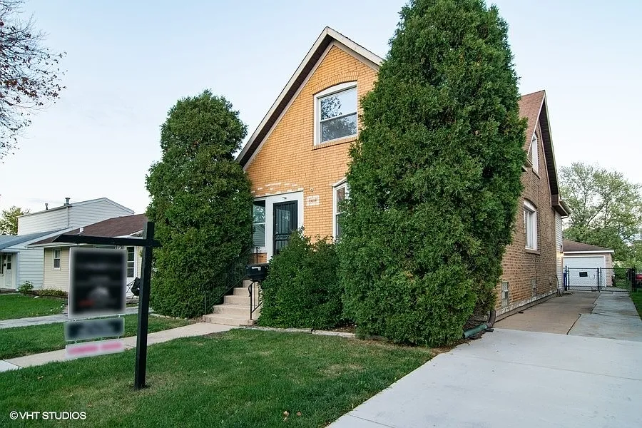4635 Custer Ave photo 1