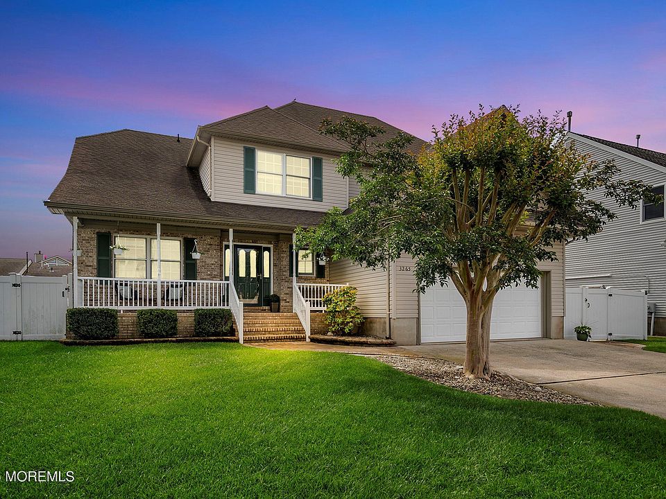 1st image of 3265 Churchill Drive
