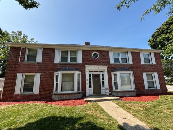 2795 N Carlton Pl #4