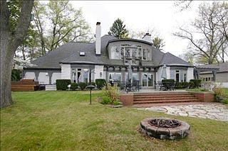1st image of 826 Country Club Dr