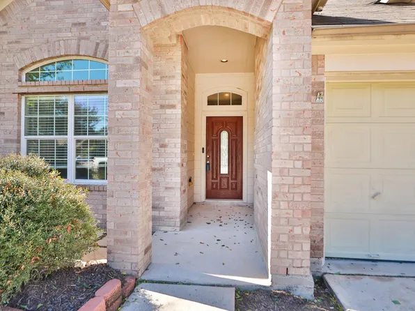 21807 Saragosa Pond Ln, Spring, TX 77379