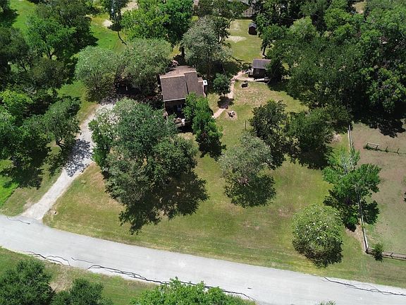 3rd image of 36711 Custer Rd