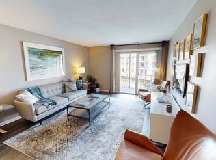 Vicino on the Lake, Saint Louis, MO 63141