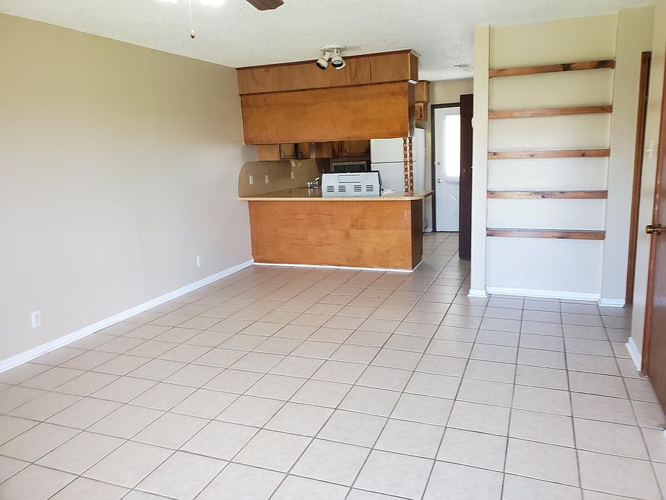 1st image of 1812 McHugh Dr APT 3M
