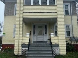 38 Belvidere St, Springfield, MA 01108