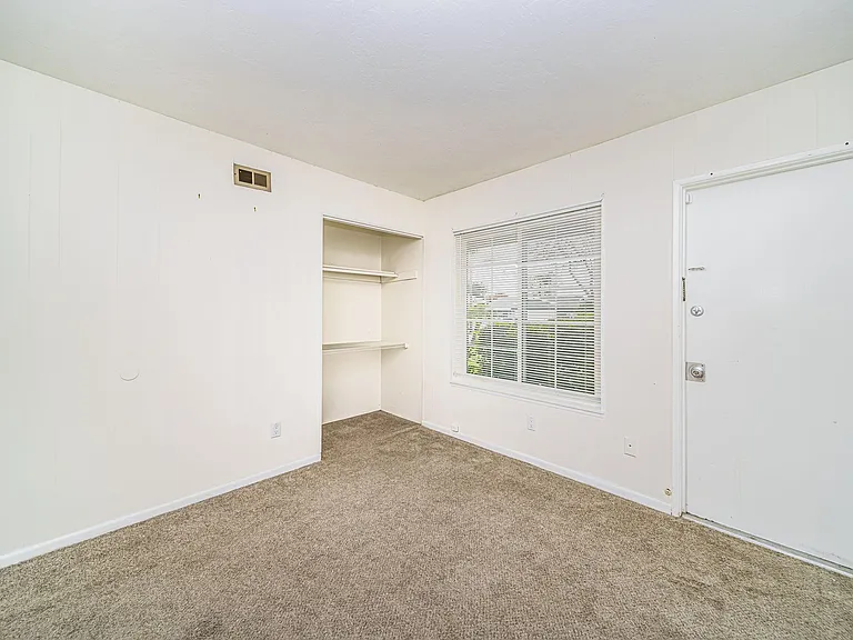 3747 Millikin Ave — Photo 22