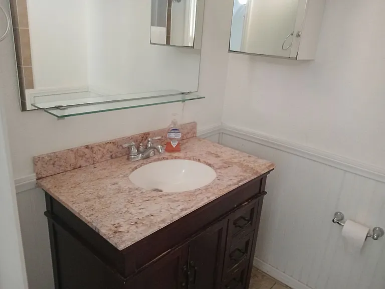 7052 Alpine Ave — Photo 9