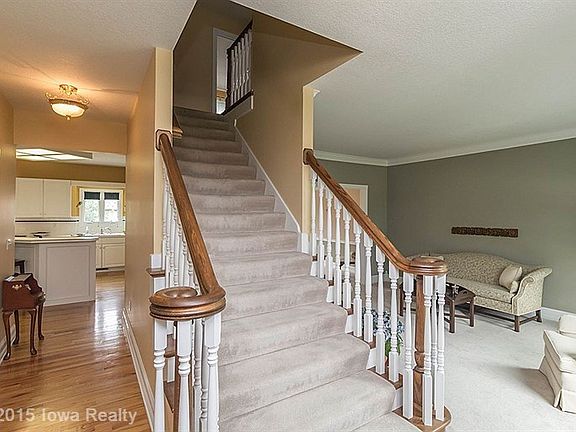 2nd image of 5788 Coachlight Ct