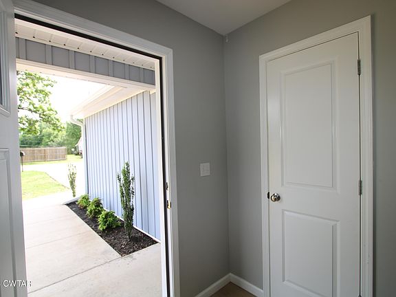 2nd image of 636 Gibson Rd