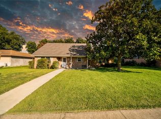 11340 Glen Cross Dr, Dallas, TX 75228