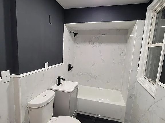 5th image of 37 Norman Rd #5