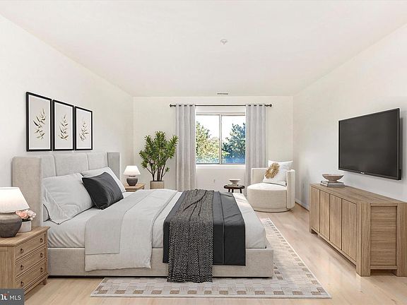 4th image of 104 Mercer Ct APT 13-1B