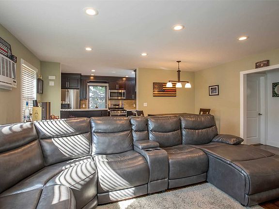 3rd image of 21-18 202nd St #1-187