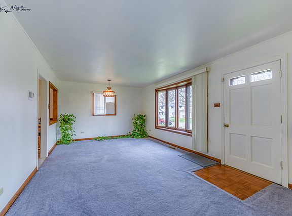 3rd image of 114 Nanti St