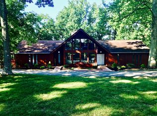 112 Quarterhorse Dr, Scott Depot, WV 25560