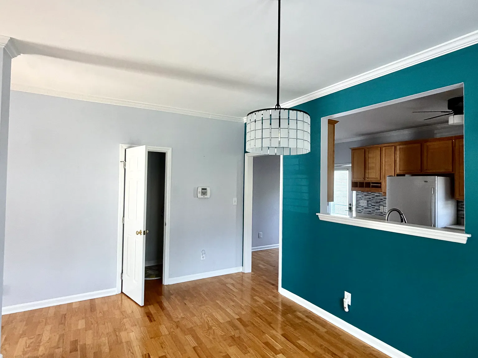 2 bed, 1377 sqft, $2,000 — Photo 3