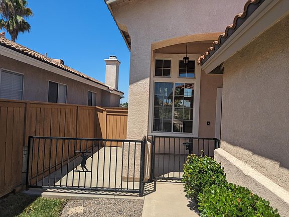 2nd image of 41923 Vardon Dr