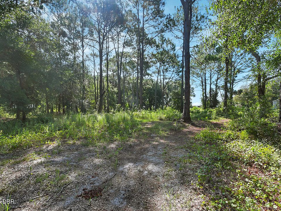 1st image of 325 Garden Ln