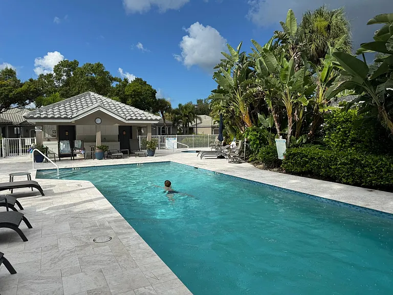 3477 Lake Crest Dr — Photo 31