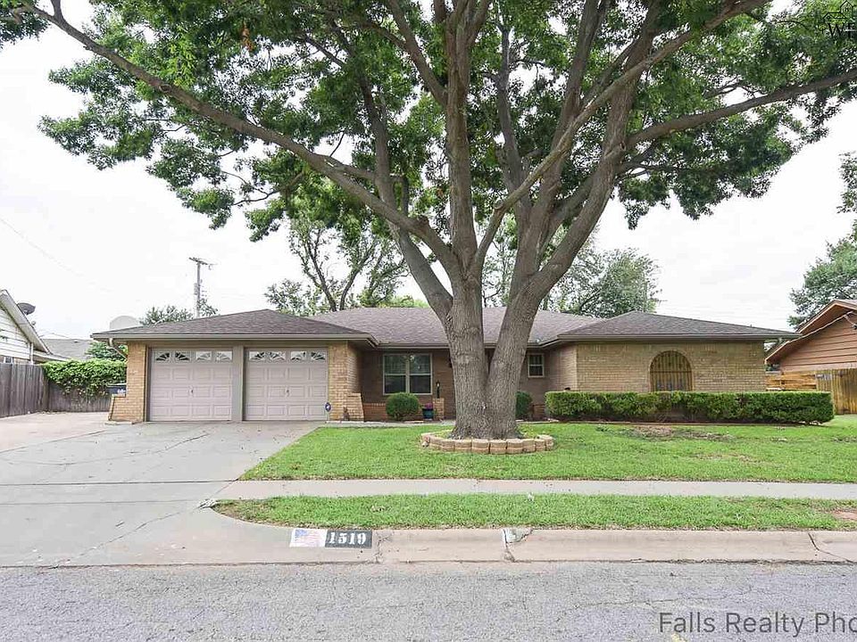 1st image of 1519 Celia Dr