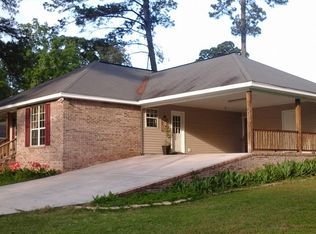 211 Sunset Dr, Petal, MS 39465