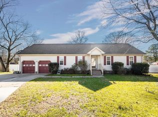 449 Cedar Pointe Ln, Chesapeake, VA 23323