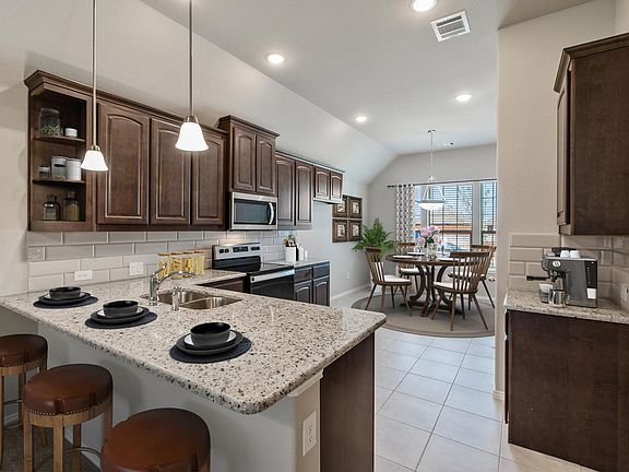 5th image of 9913 Mescalbean Blvd