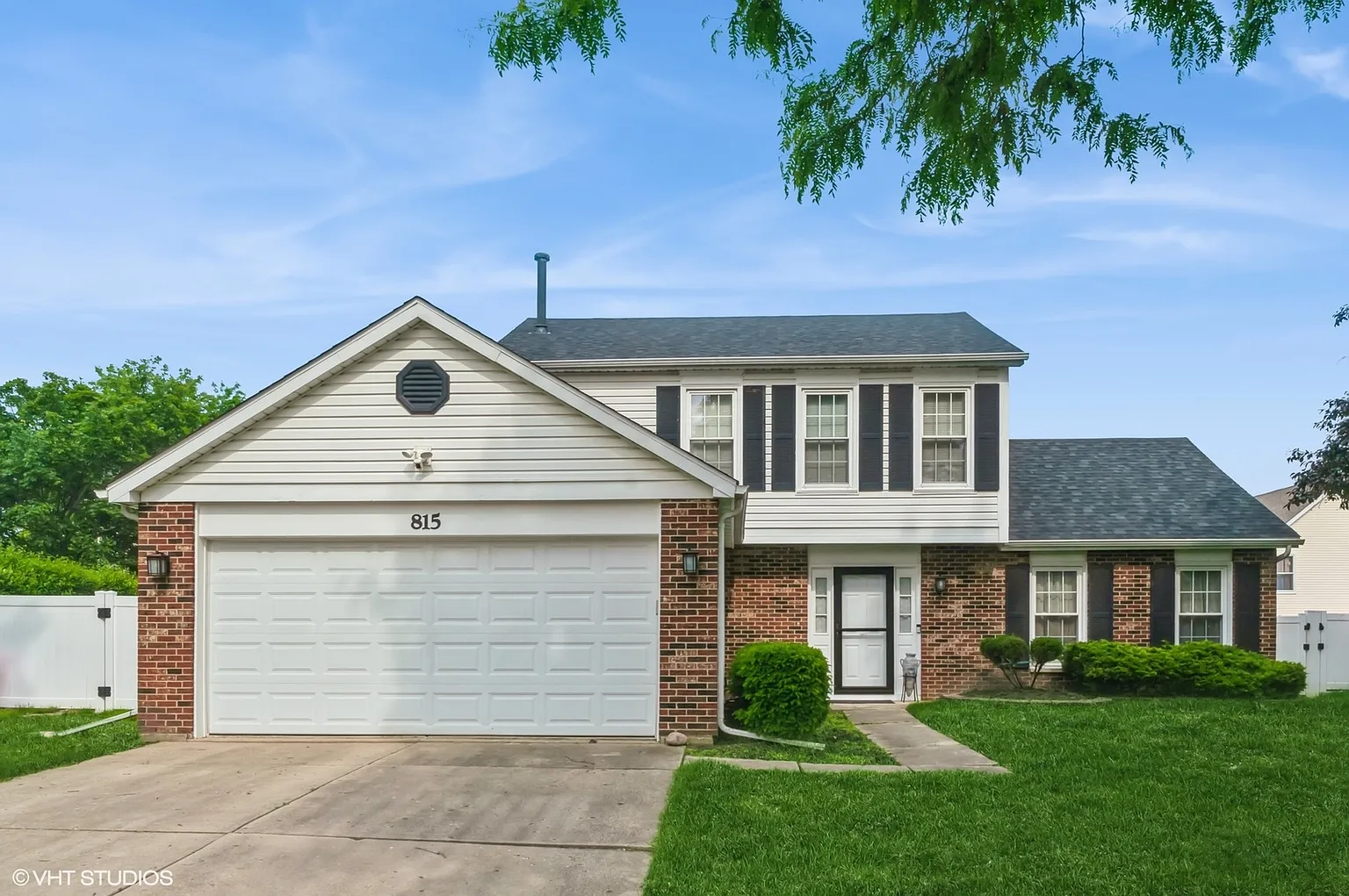 815 Prairie Ln photo 1