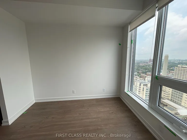 203 College St #2805 — Photo 20