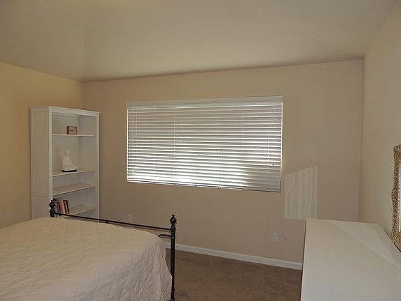 4th image of 17504 93rd Avenue Ct E