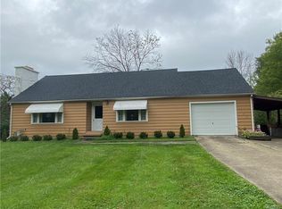 2288 Lakeview Rd, Lake View, NY 14085