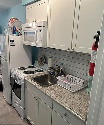 5th image of 9401 Pacific Ave APT 7