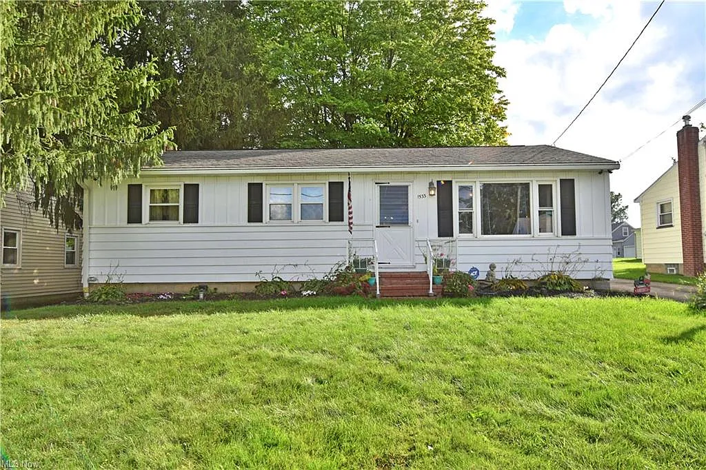 1533 Wakefield Ave photo 1