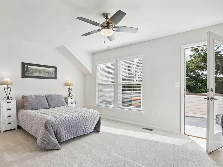 8329 Meadowood Dr — Photo 26