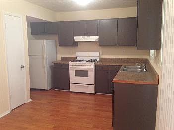 2nd image of 3000 Spruce Cir