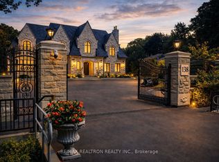 138 Centre St, Vaughan, ON L4J1G4
