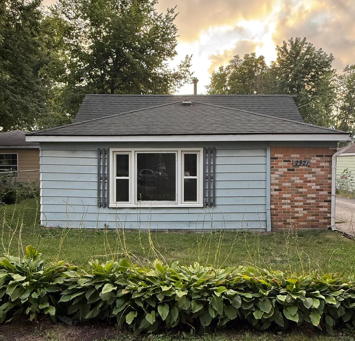 3 bed, 924 sqft, $1,400 — Photo 1