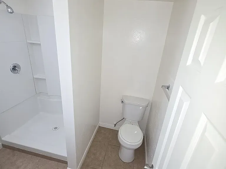 8263 Linden Rd — Photo 25