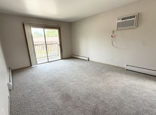 2050 Allen Blvd #22, Middleton, WI 53562