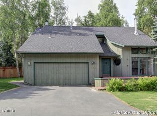 19510 Wingham Cir, Eagle River, AK 99577