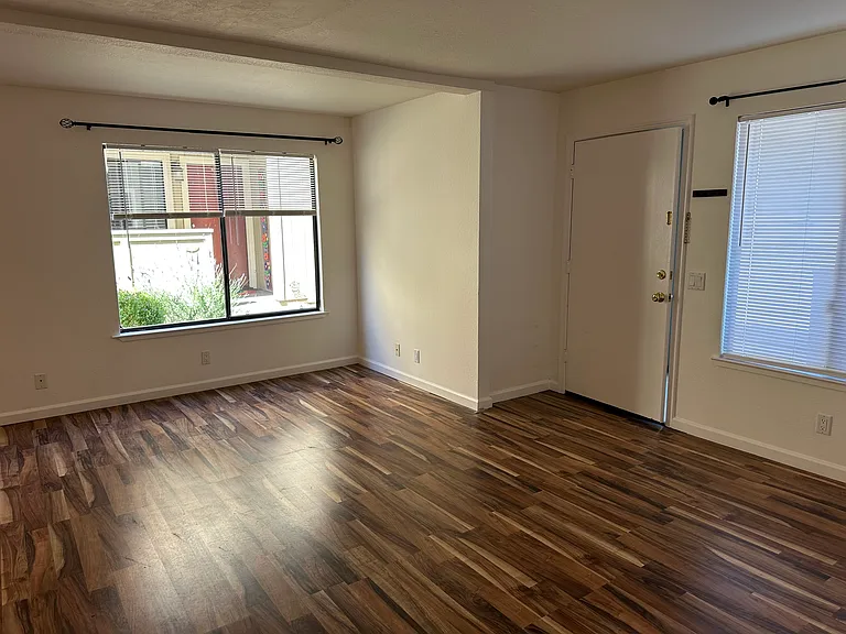 820 Casanova Ave #83 — Photo 8
