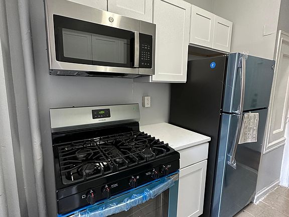 2nd image of 322 Fairmount Ave #301