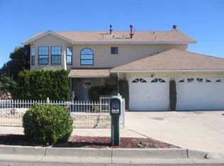 800 Sunrise Dr SW, Albuquerque, NM 87121