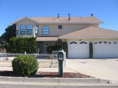 800 Sunrise Dr SW, Albuquerque, NM, 87121